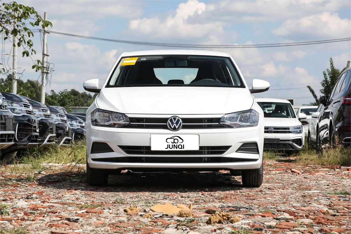 1.5L de gasolina para adultos Volkswagen Polo con una velocidad máxima de 185km/h
