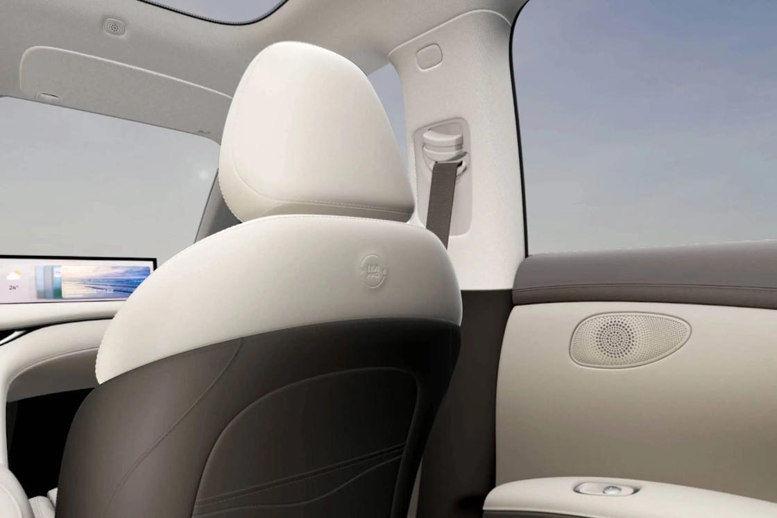 5 asientos IM Coche eléctrico con tracción en todas las ruedas Zhiji LS6 SUV mediano y grande