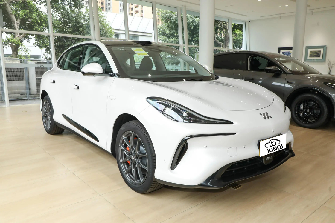 Zhiji LS6 2023 Max Super Performance Edition IM Coche eléctrico 787 caballos de fuerza SUV mediano y grande
