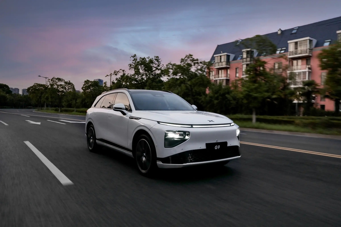 Xpeng G9 SUV eléctrico de última generación de 15,6 pulgadas con pantalla táctil de 12,3 pulgadas
