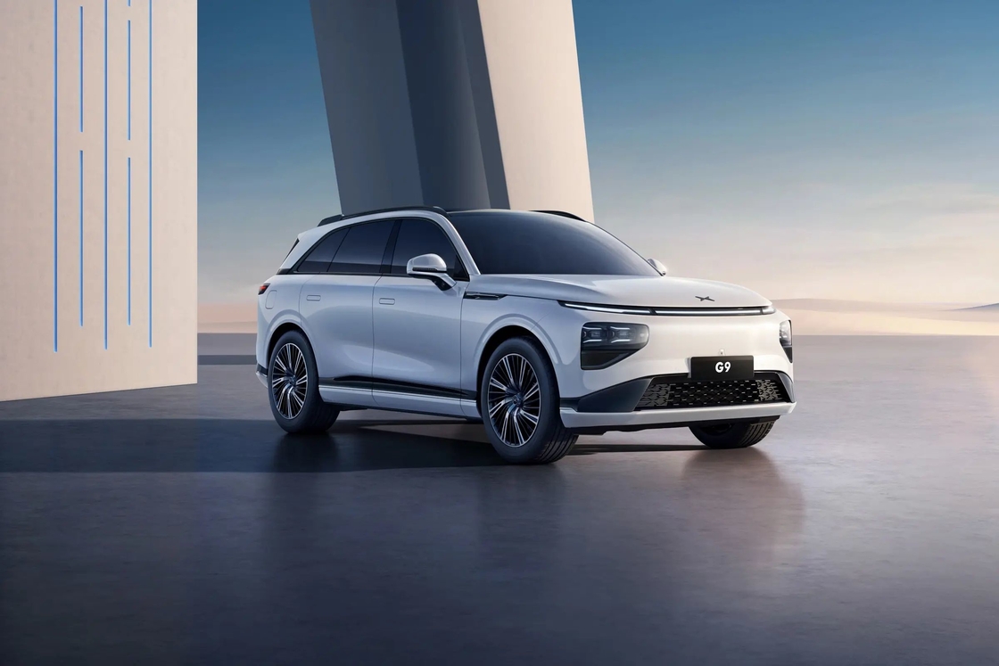 Auto eléctrico Xiaopeng de tamaño medio a grande 5 puertas 5 asientos Xpeng G9 SUV eléctrico puro