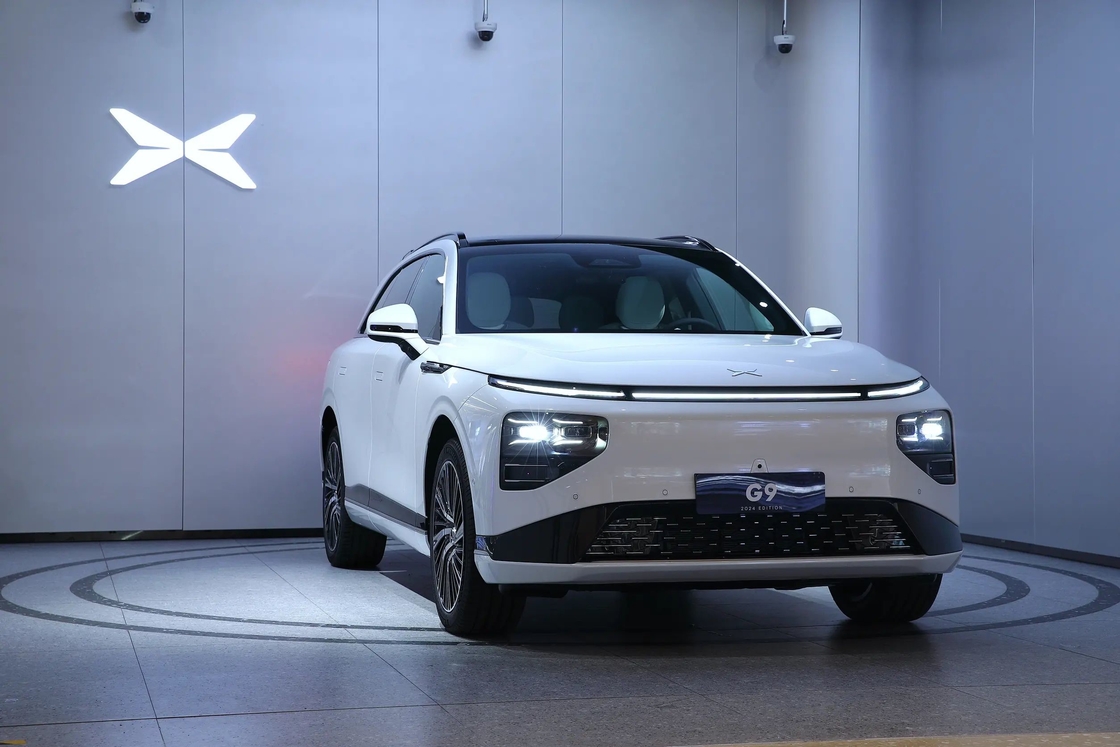 Xpeng G9 SUV eléctrico puro Medio a grande 5 puertas 5 asientos Diseño único de Xiaopeng Electric Car