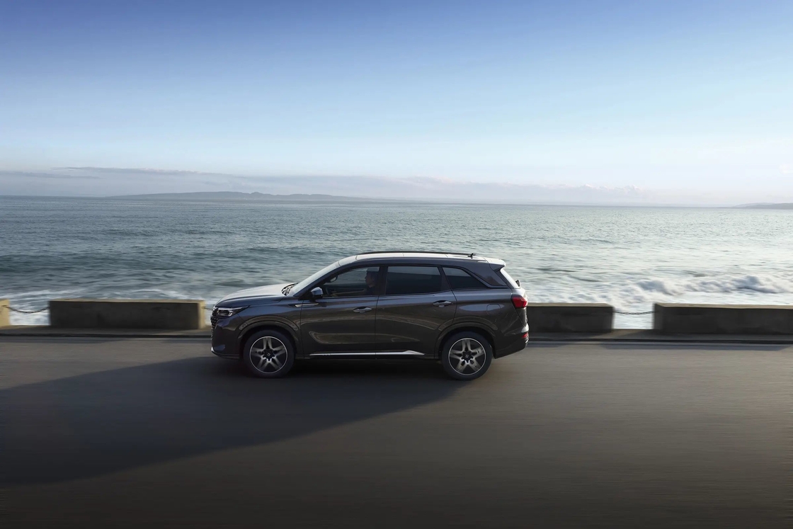 Diseño moderno E5 Seres de tamaño medio Coche eléctrico / SUV EV con tracción en todas las ruedas