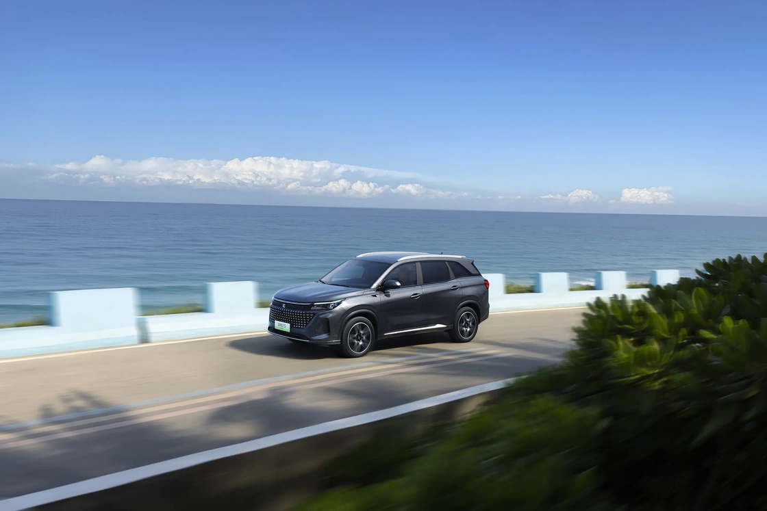 Compacto de 5 asientos Seres coche eléctrico E5 Eco amigable SUV de tamaño mediano coche eléctrico