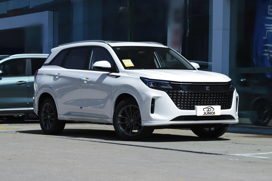 5 asientos AWD Seres coche eléctrico SUV 120 caballos de fuerza y conducción libre de emisiones