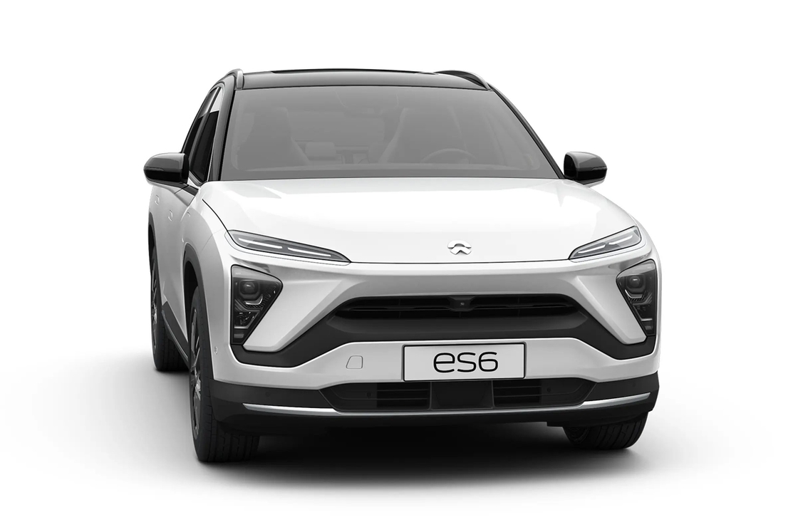Auto eléctrico de tamaño medio ES6 NIO con tracción a todas las ruedas