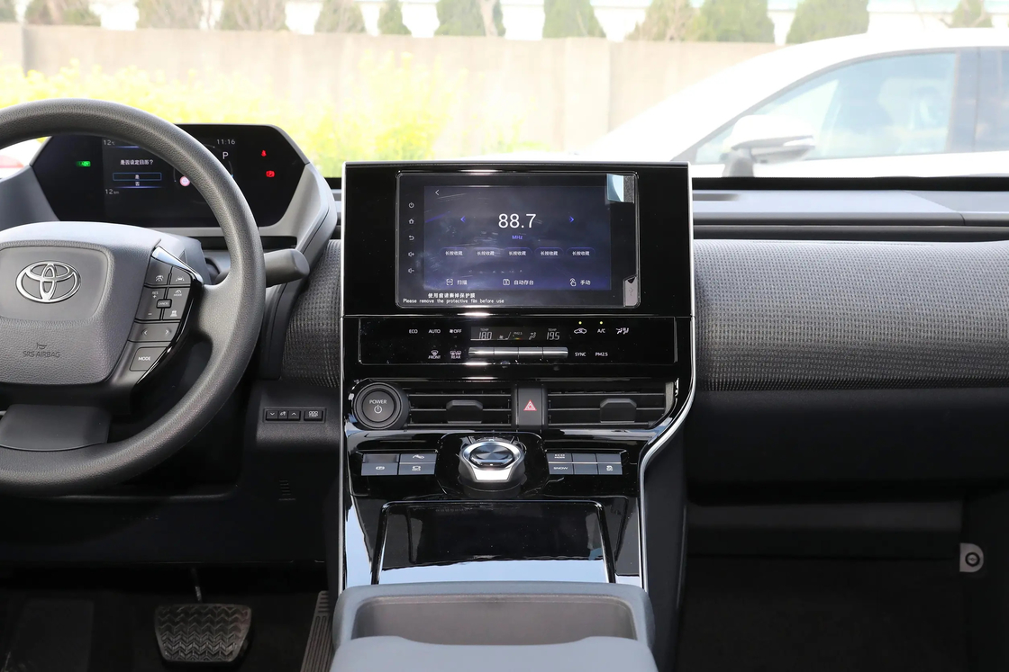 250 Miles Range Toyota SUV Coche eléctrico de 5 asientos Pure Electric Toyota Bz 4X Coche