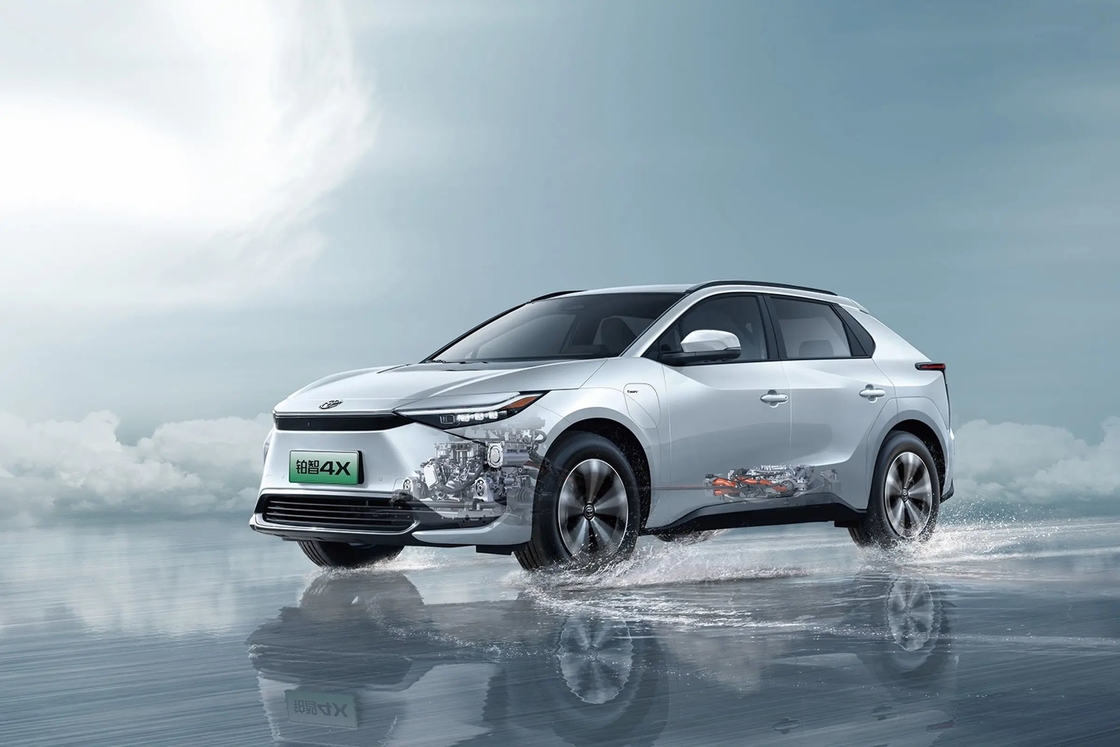 Toyota Bz 4X SUV eléctrico híbrido para consumidores conscientes del medio ambiente y entusiastas del aire libre