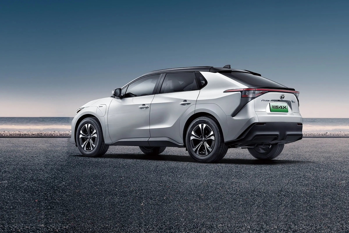 250 Miles Range Toyota SUV Coche eléctrico de 5 asientos Pure Electric Toyota Bz 4X Coche