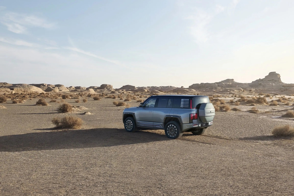 Nuevo SUV eléctrico de todo el camino Jeep 4X4 Vehículo BYD Yangwang U8 Buscando coche