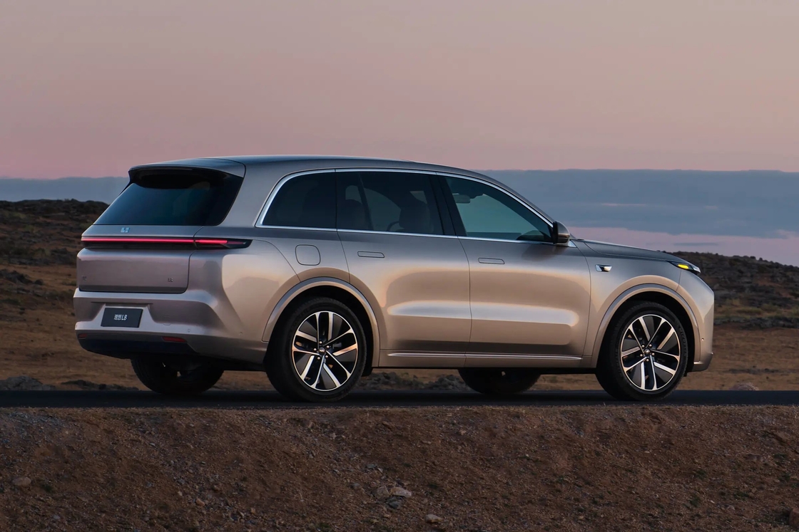 5 puertas 6 asientos L8 Lixiang SUV de coche eléctrico con 800 km de autonomía