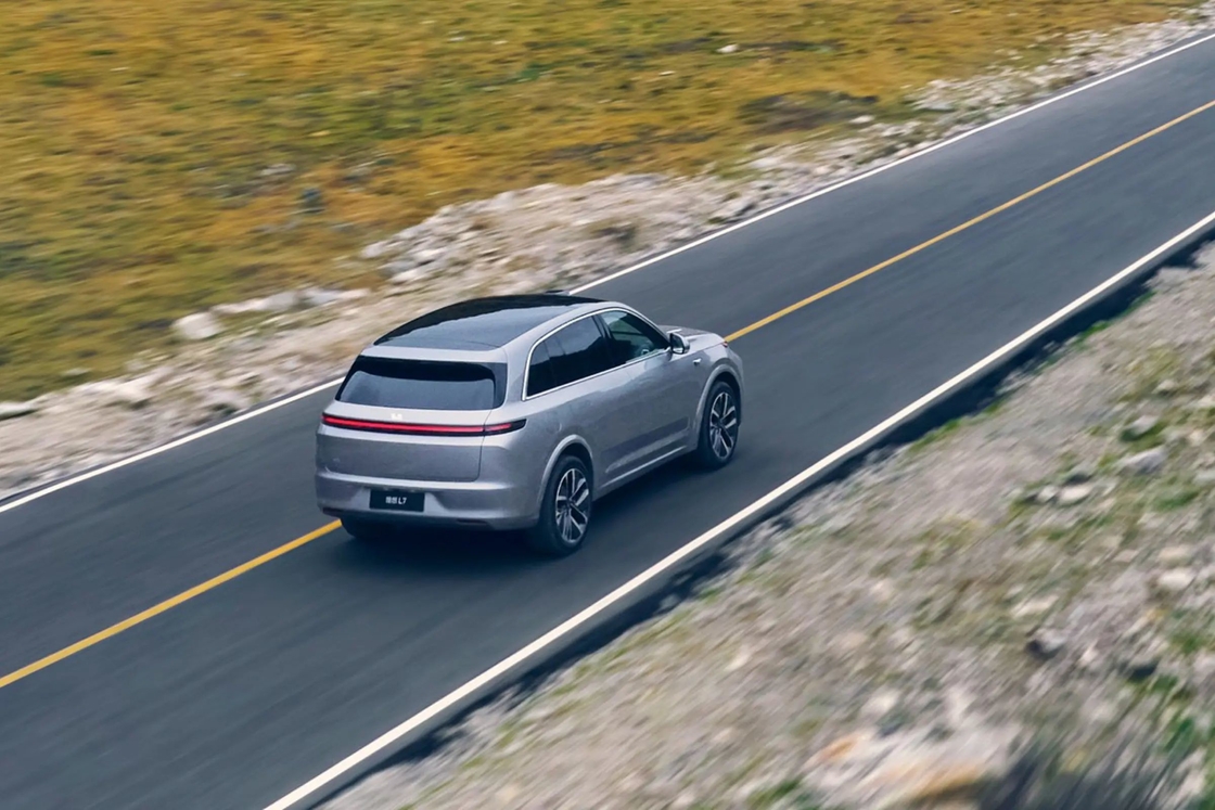 Auto eléctrico de lujo Lixiang L7 7 asientos 5 puertas Smart SUV eléctrico con tracción trasera