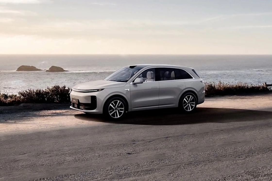 Cómodo coche eléctrico Lixiang L6 para los mercados de los países con 1,5T extensor de alcance y 1390km de alcance