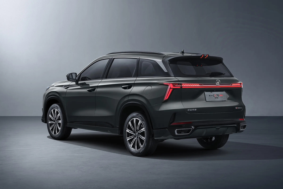 Changan Petrol CS75 Plus SUV Tipo de energía de gasolina para sus aventuras diarias