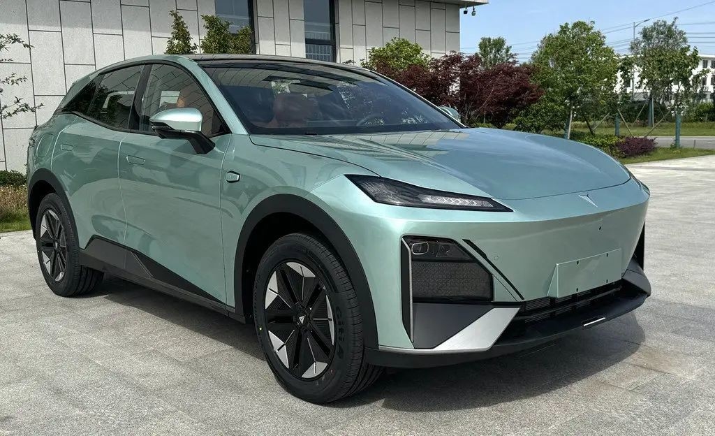 Dirección izquierda Changan Coche eléctrico DeepBlue 07 La mezcla perfecta de forma y función