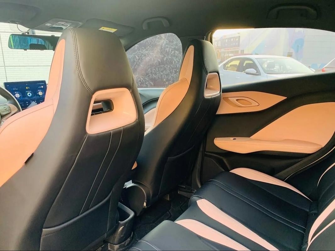 5 puertas 4 asientos BYD Coche eléctrico Hatchback Gaviota Transmisión automática de velocidad única