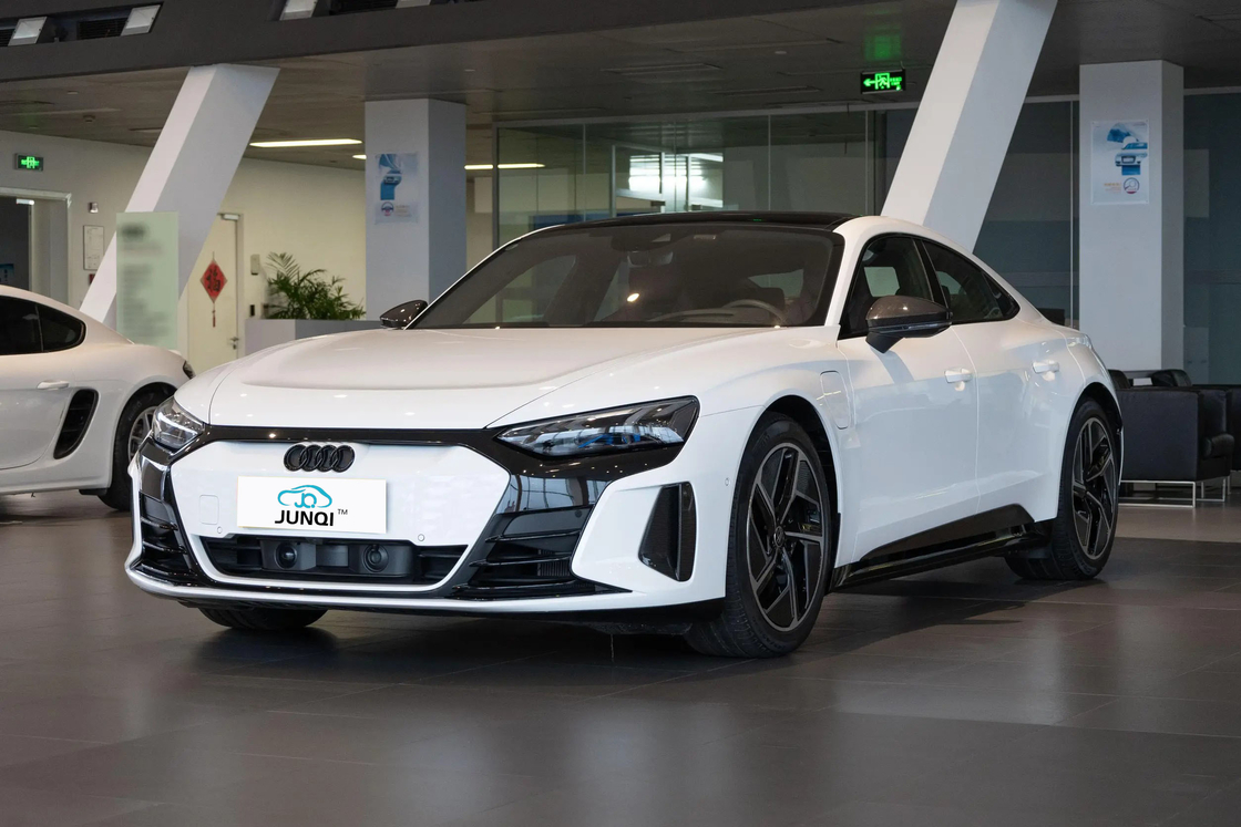 2024 Audi Q4 Etron Q5 Etron RS Etron Etron Gt Vehículo eléctrico 4 ruedas SUV EV Coche para adultos Nuevo coche usado Alta velocidad Nuevo coche de energía eléctrica coche eléctrico
