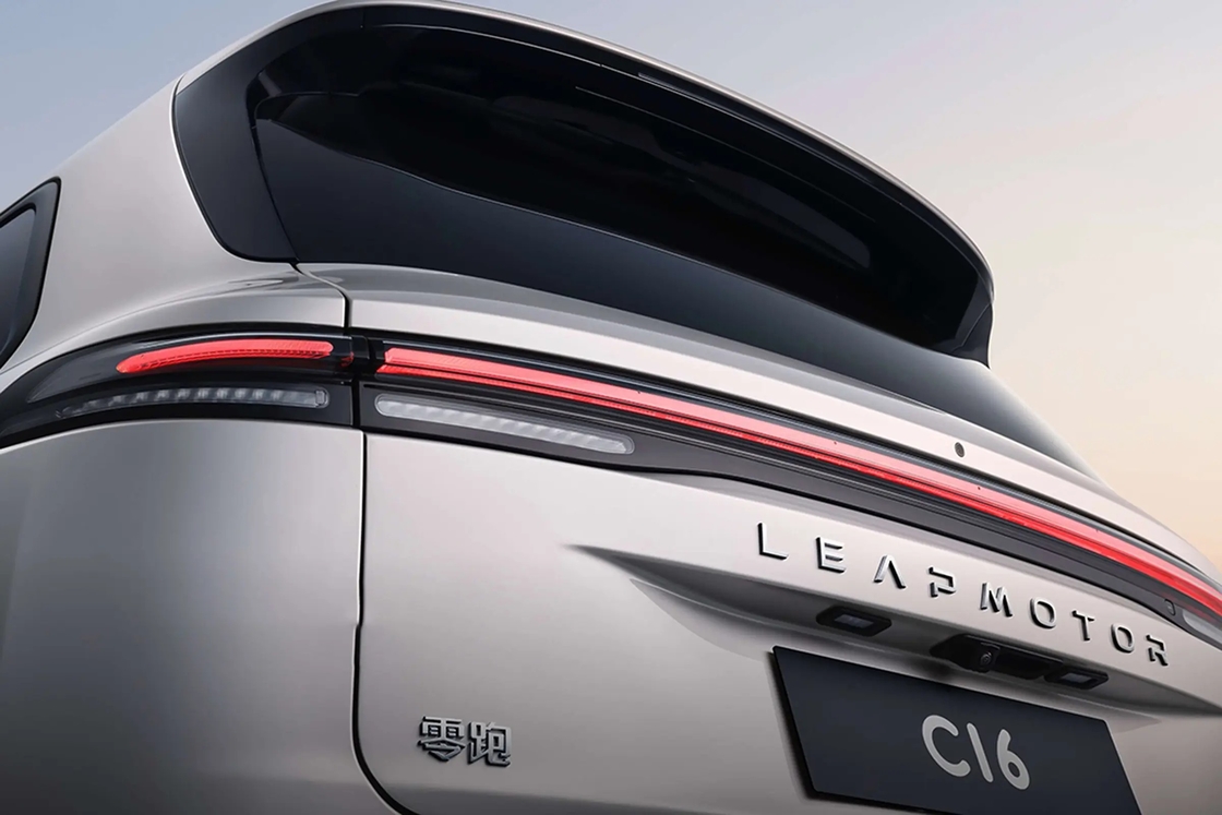 Mejor Valor Vehículos de Nueva Energía 2024 Leapmotor C16 SUV eléctrico chino Smart EV con alto rendimiento listo para el envío