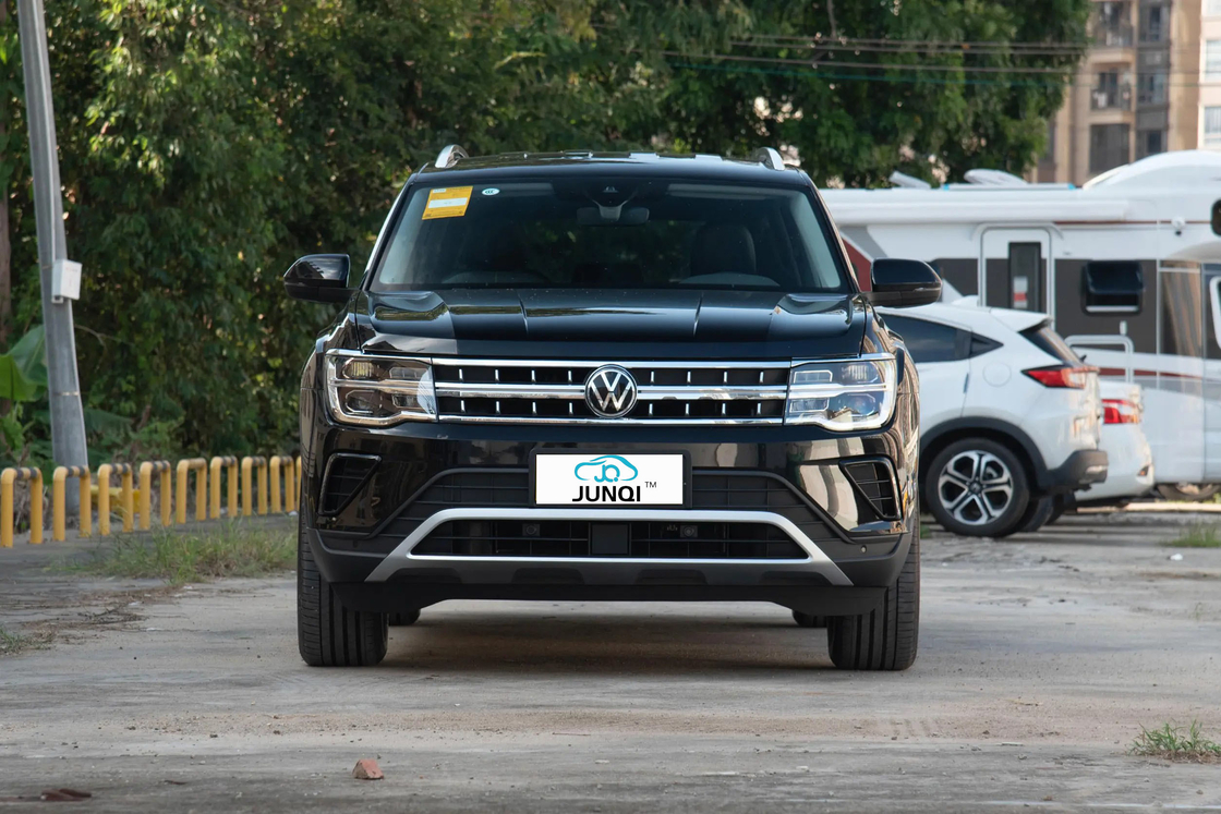 VW Touron 2.5T-A/MT-530 4WD Versión insignia de 7 plazas SUV de gran espacio