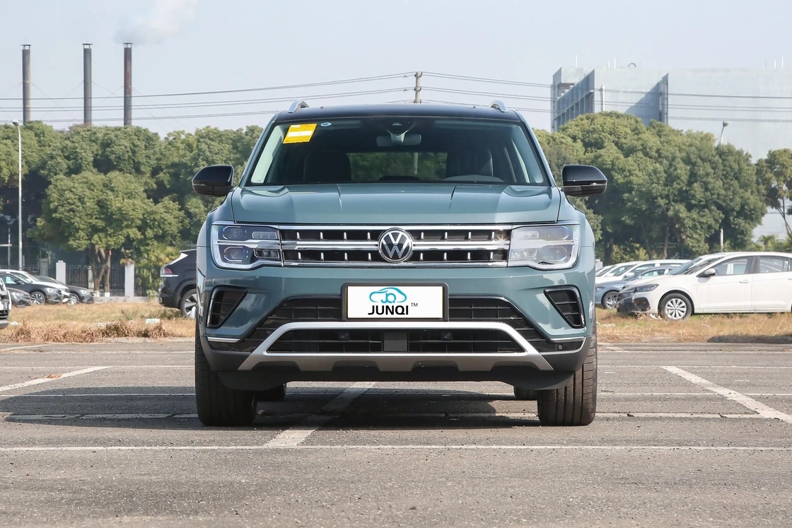 SUV Mediano y Grande Volkswagen Auto de gasolina Tuon 330TSI con 2.0T 220HP L4 Motor y 7 velocidades de doble embrague