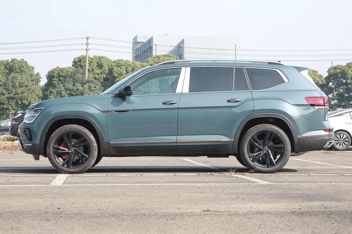 SUV Mediano y Grande Volkswagen Auto de gasolina Tuon 330TSI con 2.0T 220HP L4 Motor y 7 velocidades de doble embrague