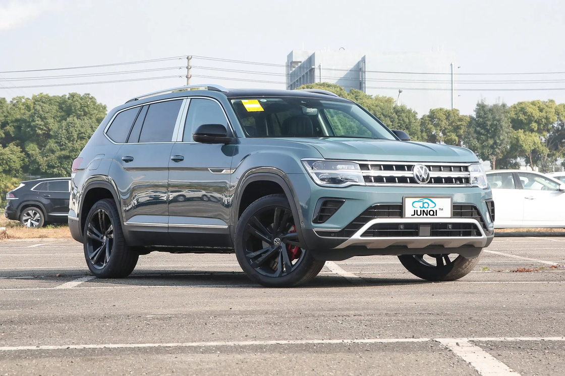 SUV Mediano y Grande Volkswagen Auto de gasolina Tuon 330TSI con 2.0T 220HP L4 Motor y 7 velocidades de doble embrague